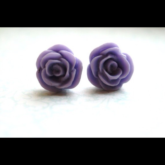 ON HOLD 🚫Periwinkle Rose Stud Earrings