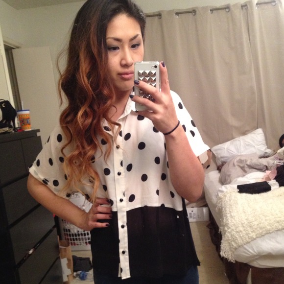 ❌📦 SOLD -- Forever 21 Boxy Polka Dot Top Size M