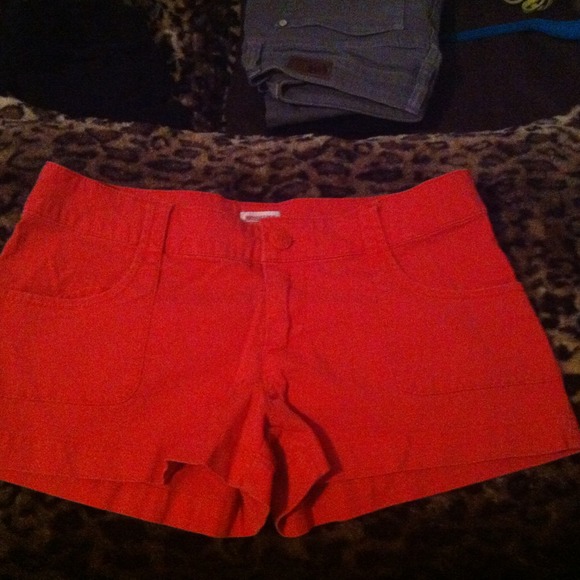 ❤Dark coral colored shorts