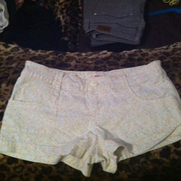 ❤Flower pattern shorts