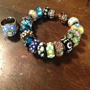Beaded bracelet