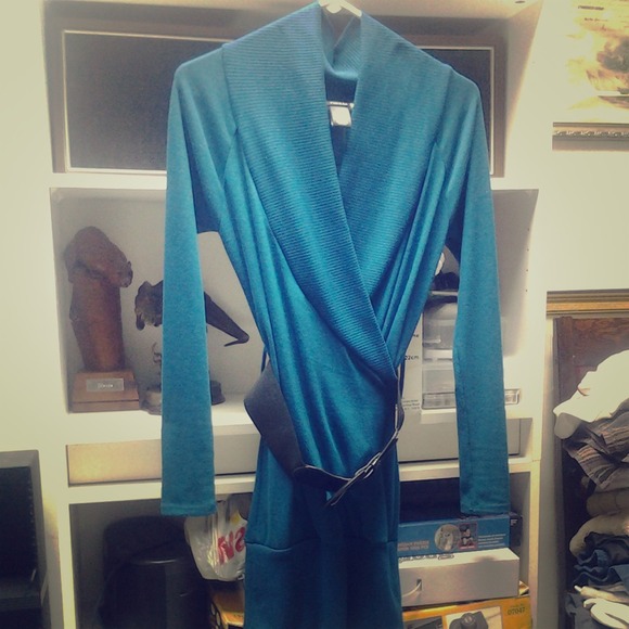 Blue/greenish dress