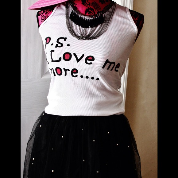 P.S. I ❤ME MORE T- SHIT