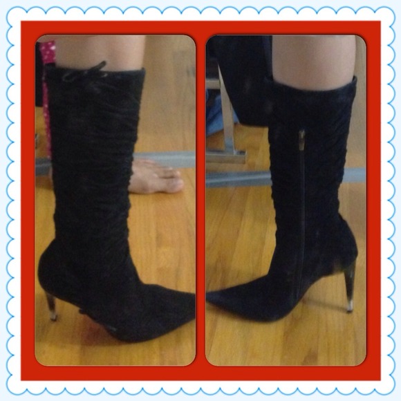 Pointed Suede Boot - Picture 3 of 4