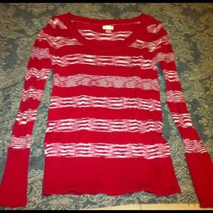 ⬇ Dark red long sleeve striped top