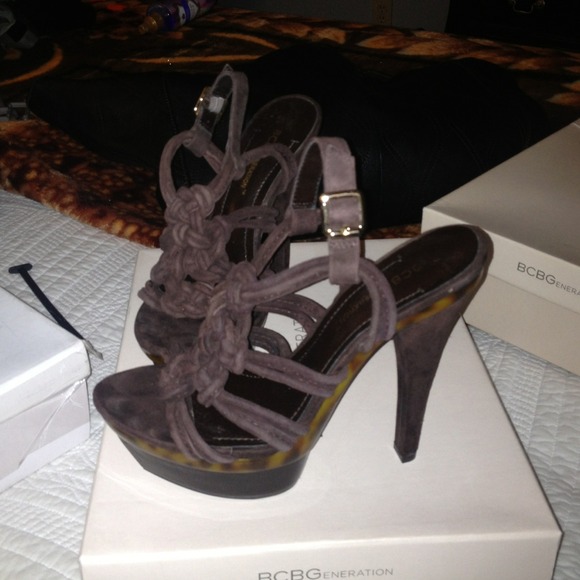 BCBG Generation BG-Blinks Dark Cocoa Suede -SOLD