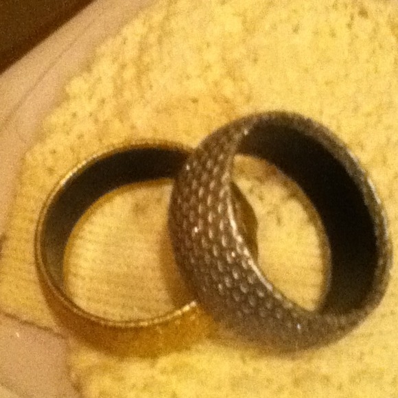 Bracelets - Picture 4 of 4