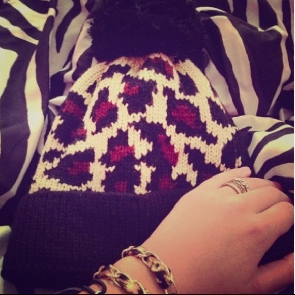 Cute cheetah beanie!!