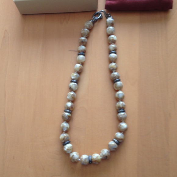 Longaberger So Rachel Shell Bead Necklace.