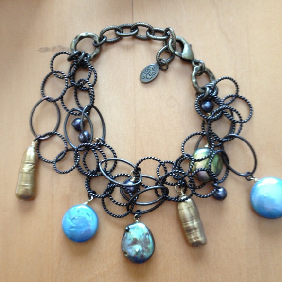 Longaberger Freshwater Coin Pearl Bracelet.