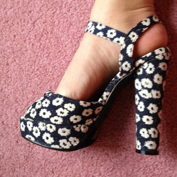 Forever 21 Shoes - RESERVED FOR @lamaravilla