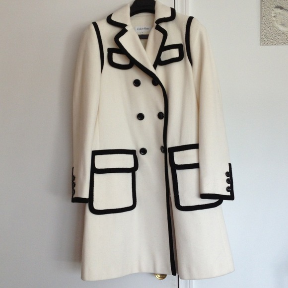 RESERVED CK winter white/black trim