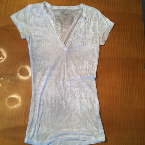 White tee with diamond accent