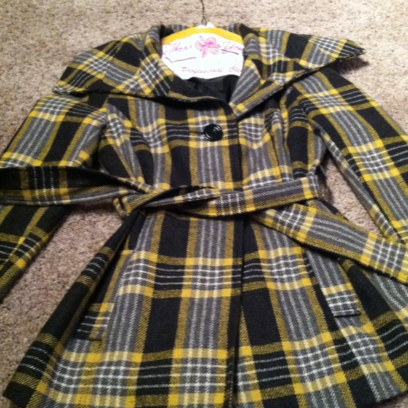 Black/Yellow Jacket