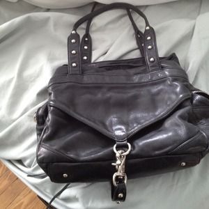 Botkier Trigger bag