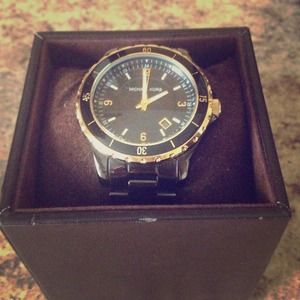 Reserved-Michael kors watch