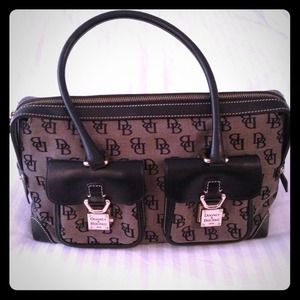 Dooney & Bourke signature double pocket tote