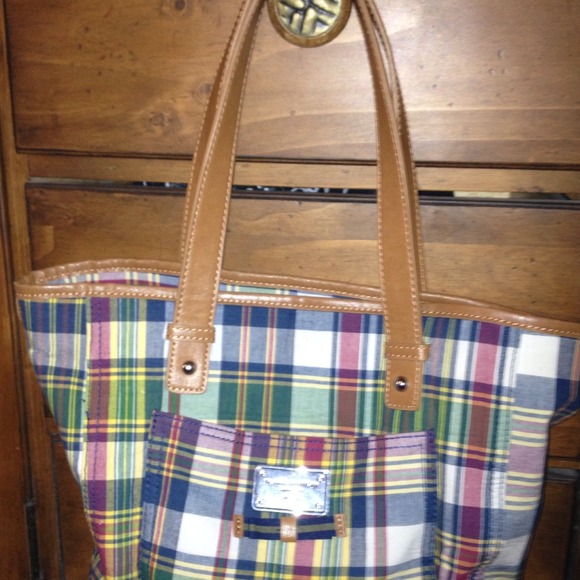 Tommy Hilfiger purse