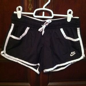 BUNDLE Nike workout shorts (black and navy)