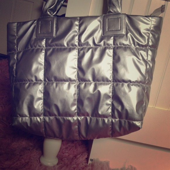 Gently used Fashion Express bag!