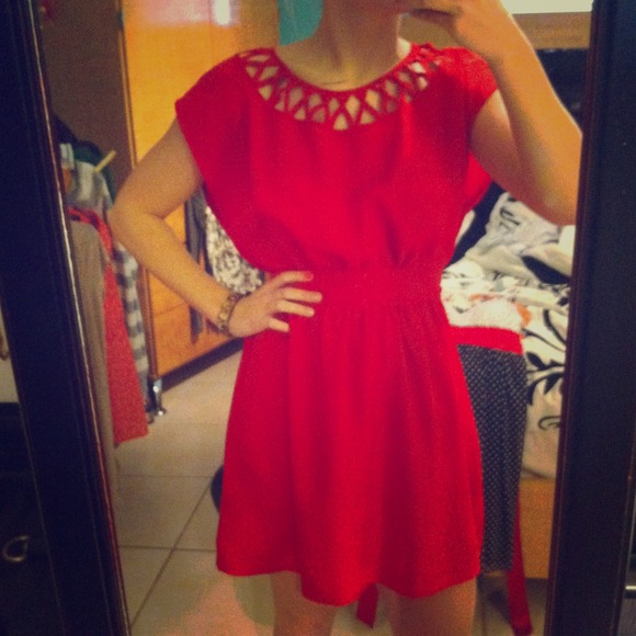 ♥SOLD♥Red strappy neckline dress