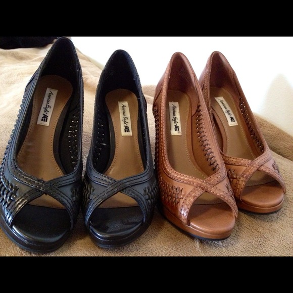 Donated- Brand new size 6 American eagle pumps