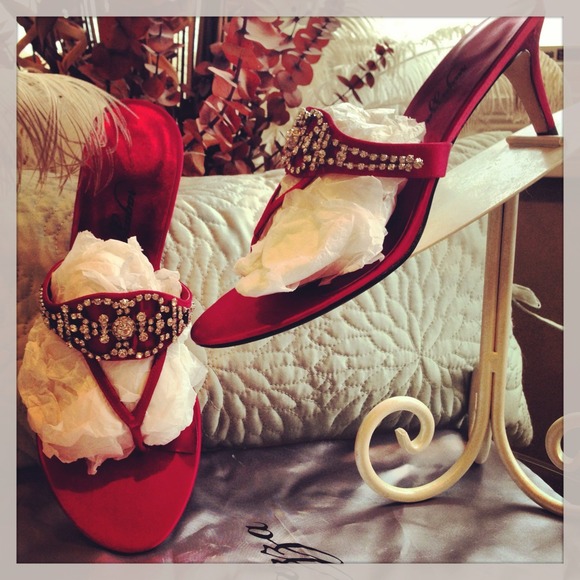 Ragazza Satin Red Rhinestone Sandals Heels💎 - Picture 1 of 3