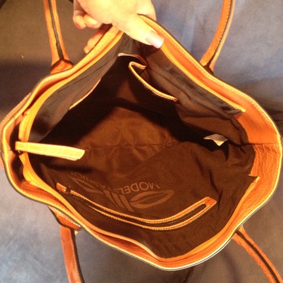 Large orange bag - Picture 3 of 3