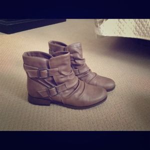 PRICE NEGOTIABLE! Boots