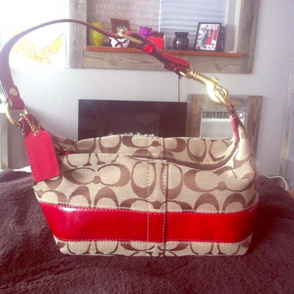 Coach purse! Lightly used! NWOT