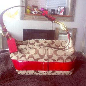 Coach purse! Lightly used! NWOT