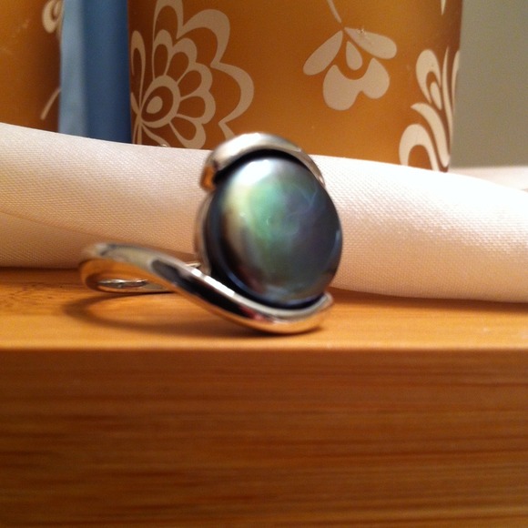 HOLD@jalexandria -7/4. Honora Blk Pearl & S/S Ring