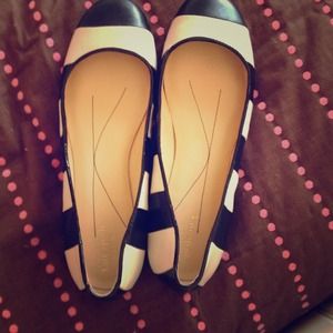 Gently used Kate Spade striped flats!