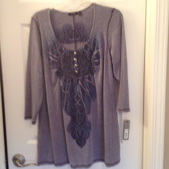 *BUNDLE for tjfergie8* 2 Casual tops