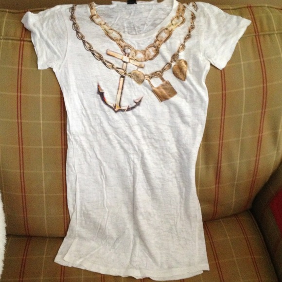💥💥SOLD💥💥Dressy tee