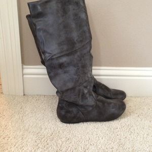 Fahrenheit 6 1/2 casual boots💜