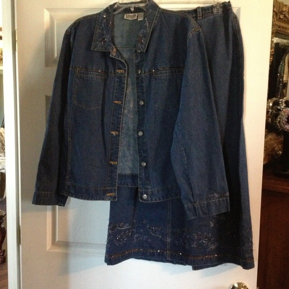 💥💢RESERVED💢💥CHICO's 2 piece beaded denim set