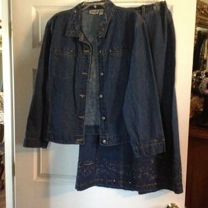 💥💢RESERVED💢💥CHICO's 2 piece beaded denim set
