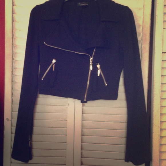 Cropped jacket