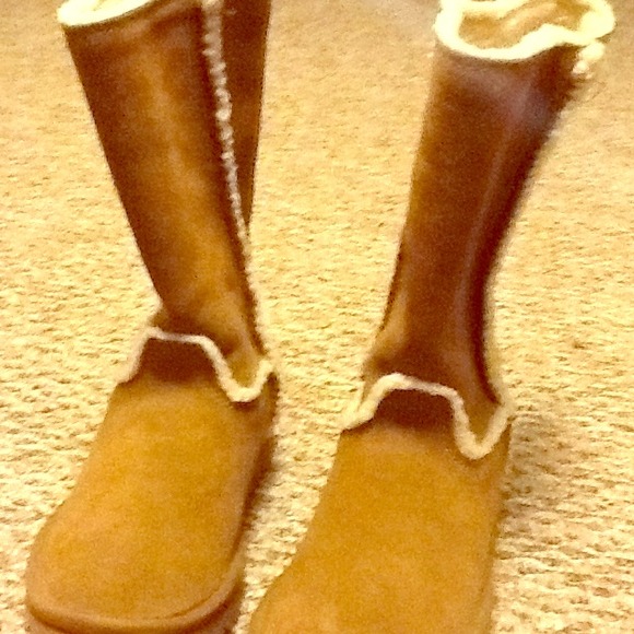 💢SOLD💢American Eagle Suede Light Brown Boots