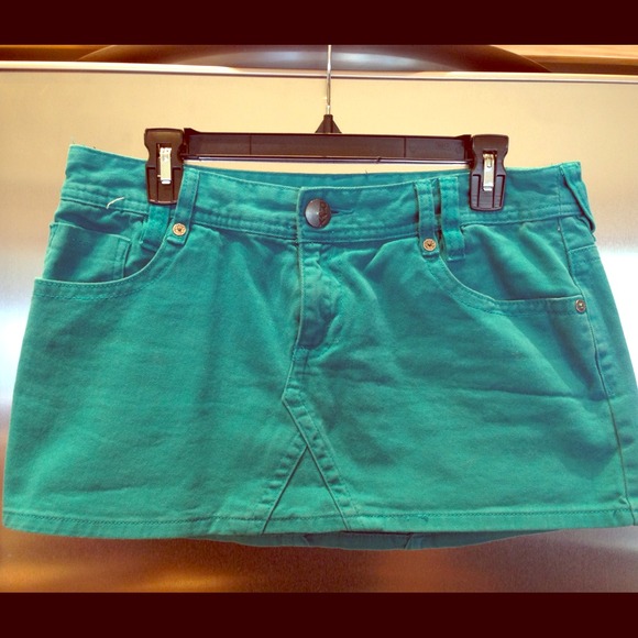 Roxy Mini Skirt - Picture 1 of 3