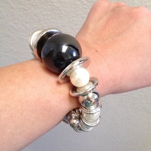 Fashionable chunky bracelet