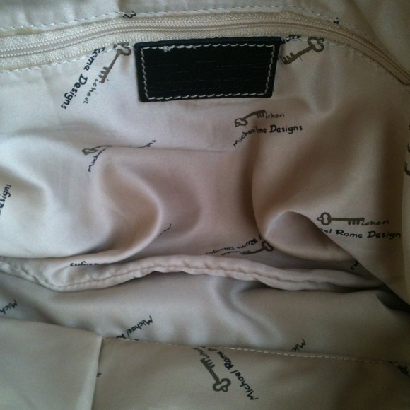 Authentic Michael Rome Bag✨ - Picture 3 of 3