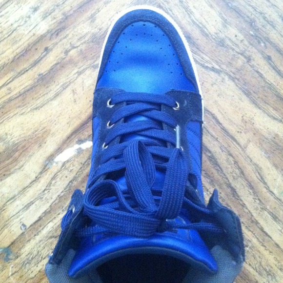 Blue hi top recon shoes - Picture 3 of 4