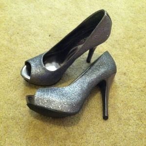 Silver heels"reserved "