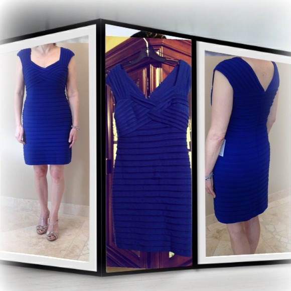 Adrianna Papell Dresses & Skirts - Adrianna Papell Dress