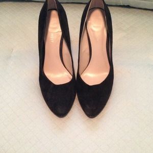 Black Nine West pumps