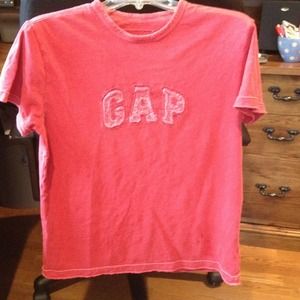Gap tee