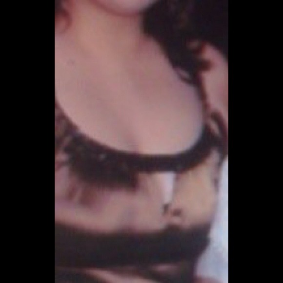 Donna Morgan - Picture 3 of 3