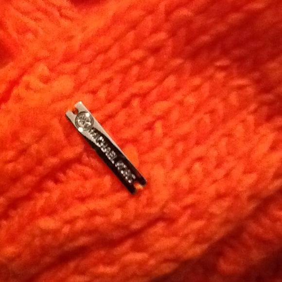 Michael Kors scarf - Picture 1 of 2